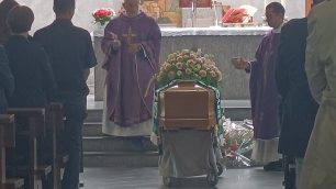 Arcore funerale Marinella Malacrida vittima incidente in bicicletta via Monte Rosa
