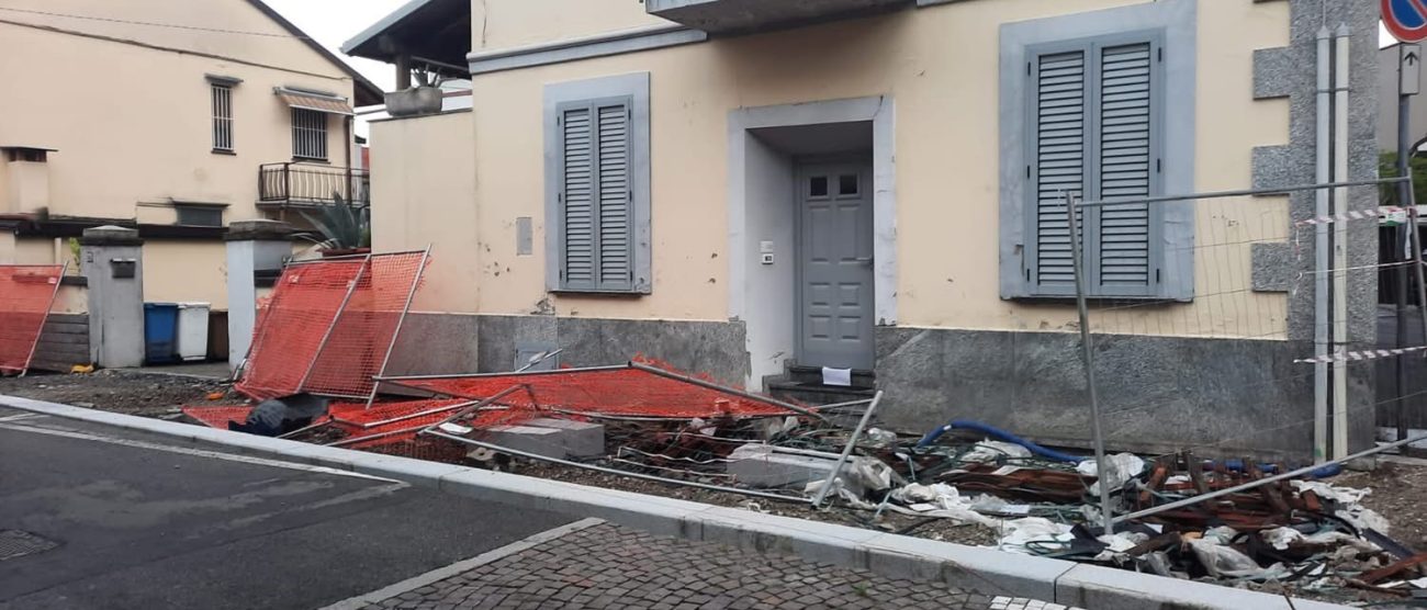 Limbiate incidente stradale un ferito da auto su recinzioni stradali