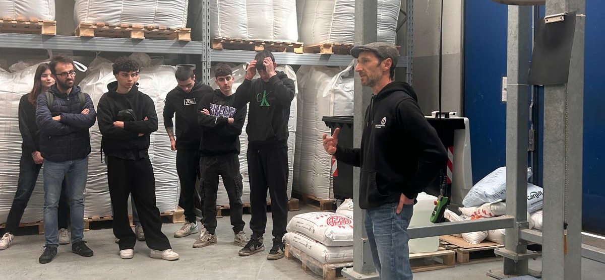 Desio Istituto Fermi progetto Birra la visita al Birrificio Rurale