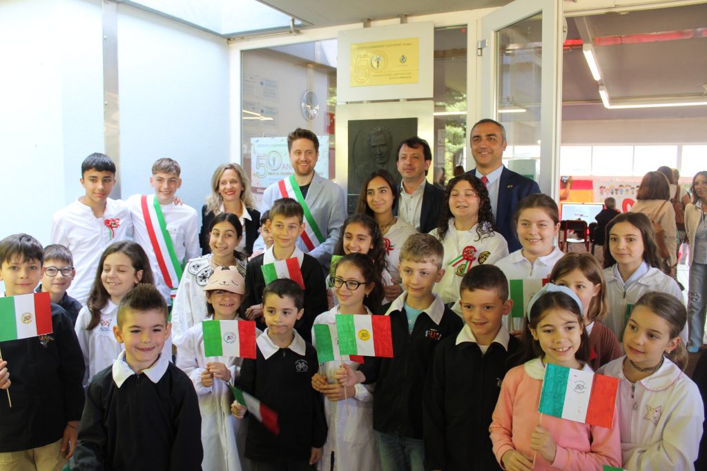 Seregno primaria Moro cinquantesimo
