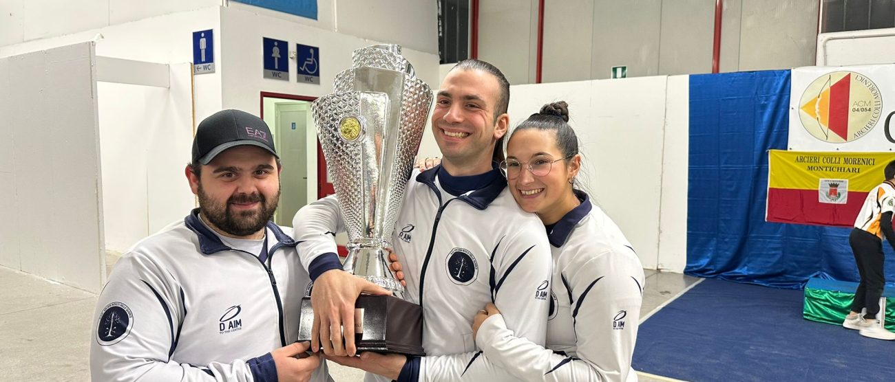 Seveso tiro arco festa per Eric Esposito al centro
