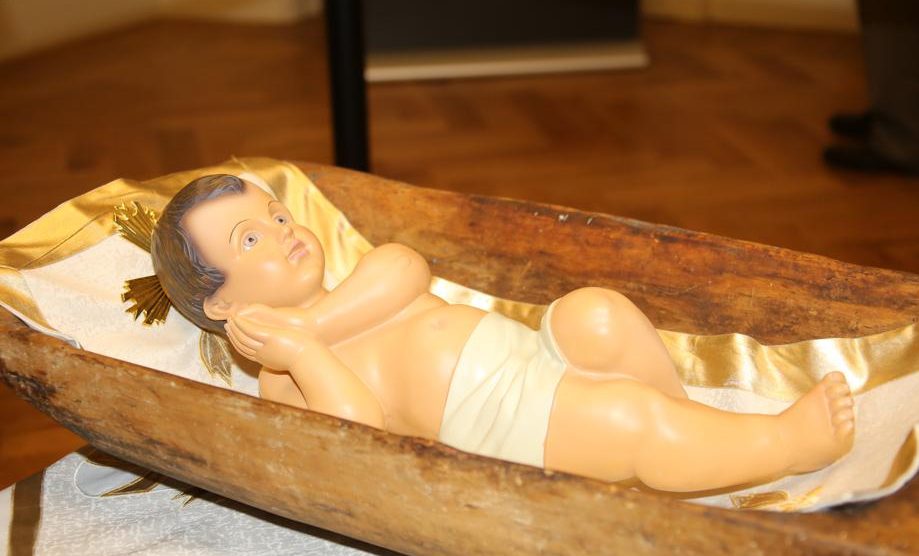 Arcore statua Gesù Bambino da Betlemme