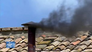 Conclave 2025: la fumata nera alle 11.51 di giovedì 8 maggio – Media Vaticani