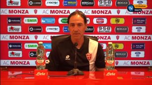 Mister Nesta prima della sfida con l'Atalanta