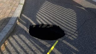 Monza buca viale Sicilia - foto Brianzacque