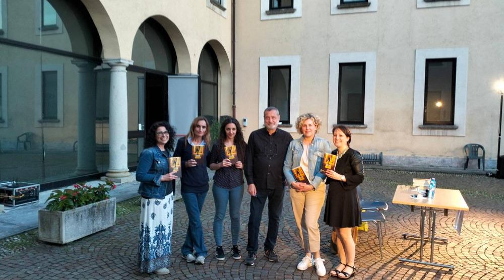 Villsanta Autori in villa. Giallo & dintorni uno scatto con Massimo Carlotto