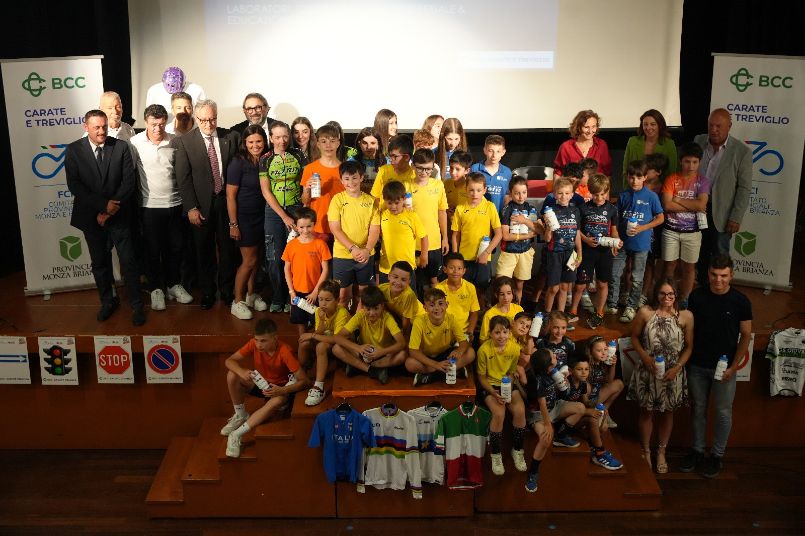 Ciclismo Lissone giovani a Palazzo Terragni 2025