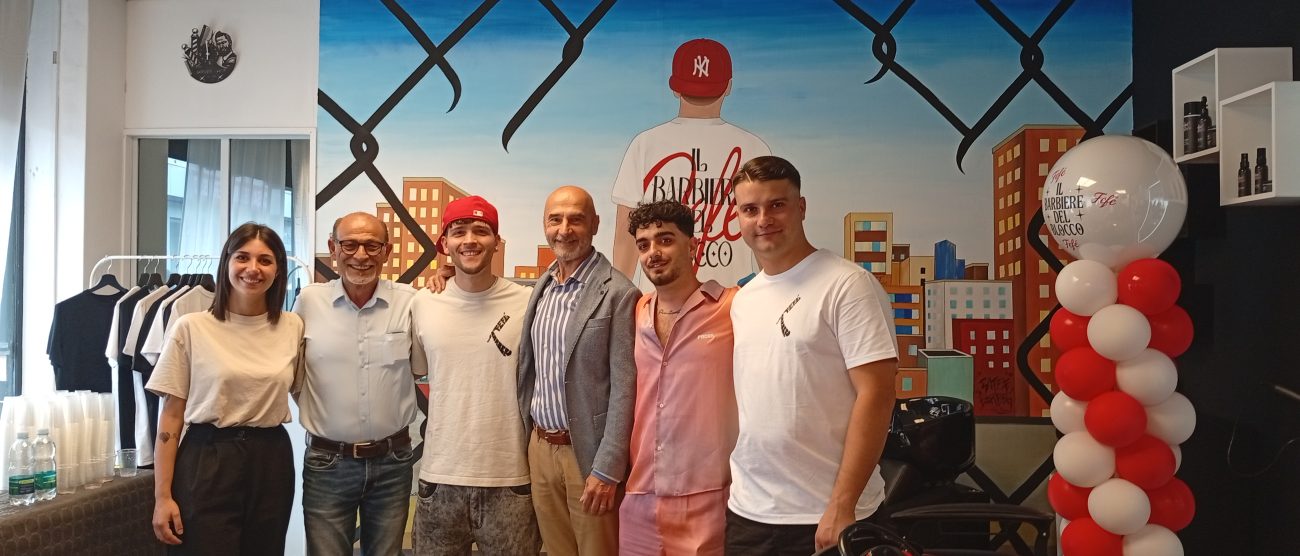 Raffaele Di Donato, noto come Fefè il Barbiere del blocco ha aperto il suo primo barber shop a Lissone