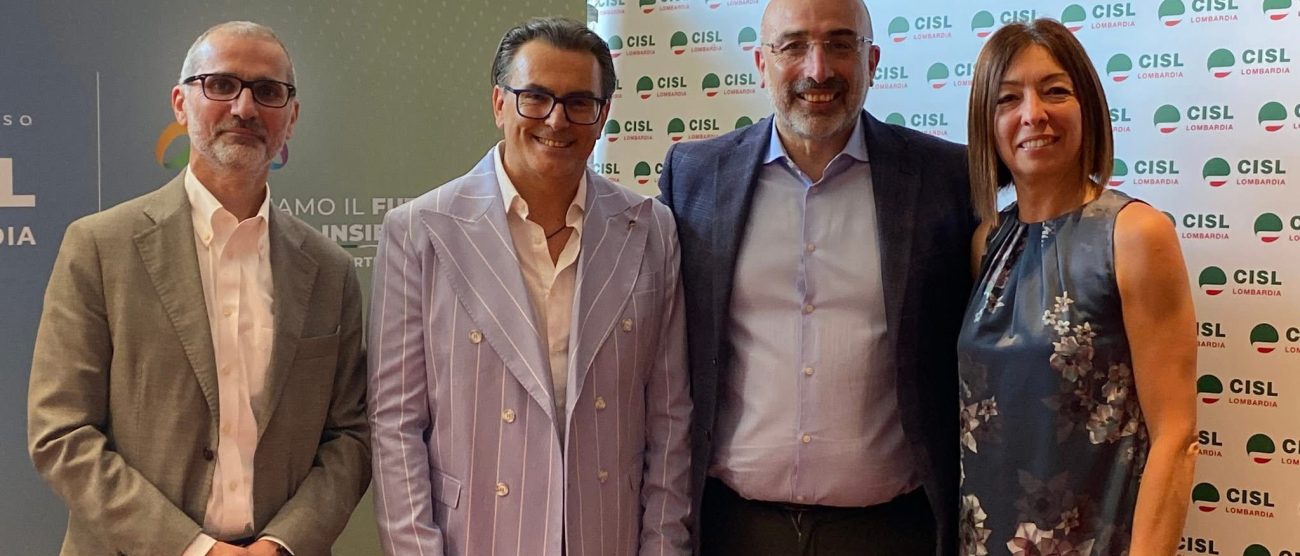 La segreteria della Cisl Lombardia: Secondo da sinistra Fabio Nava