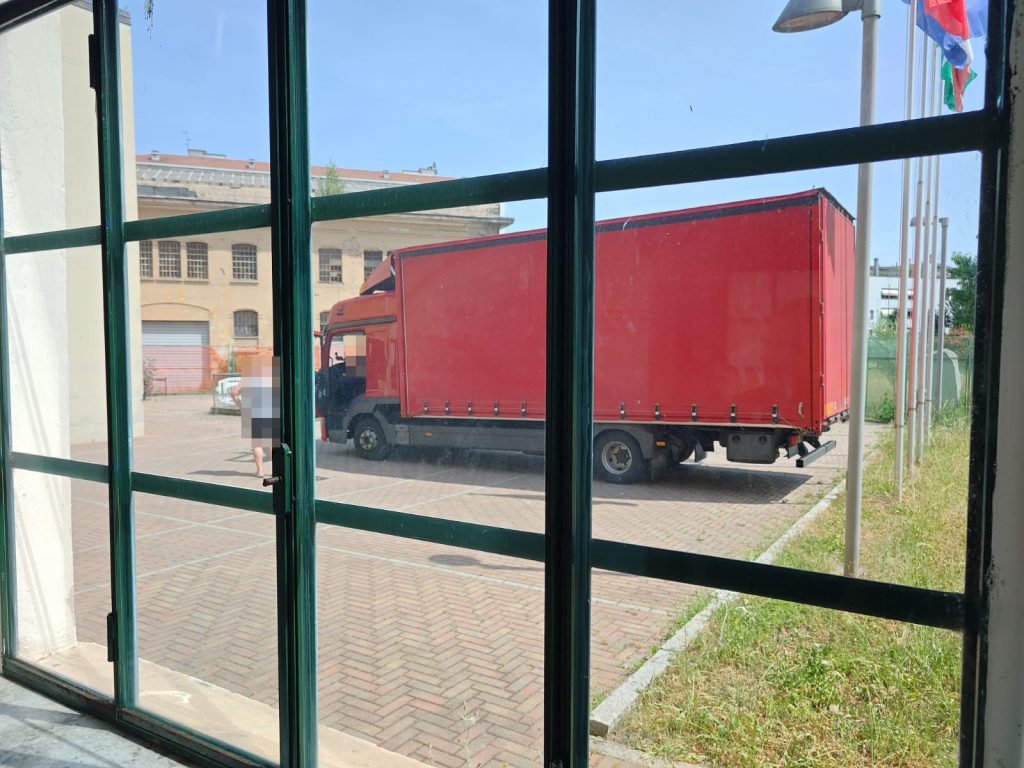 Monza tir irregolare polizia locale