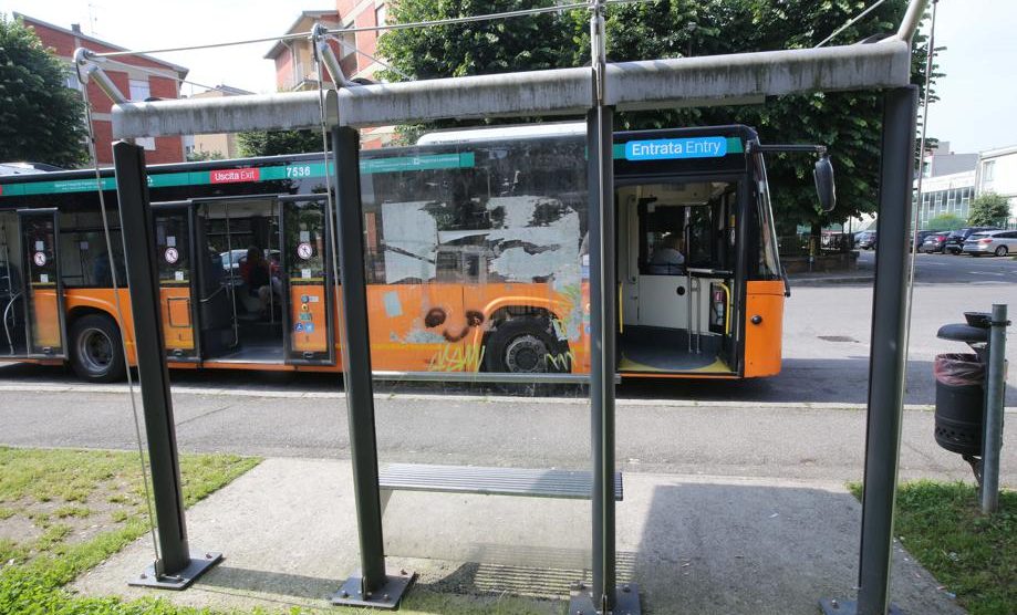 Monza pensilina Cederna