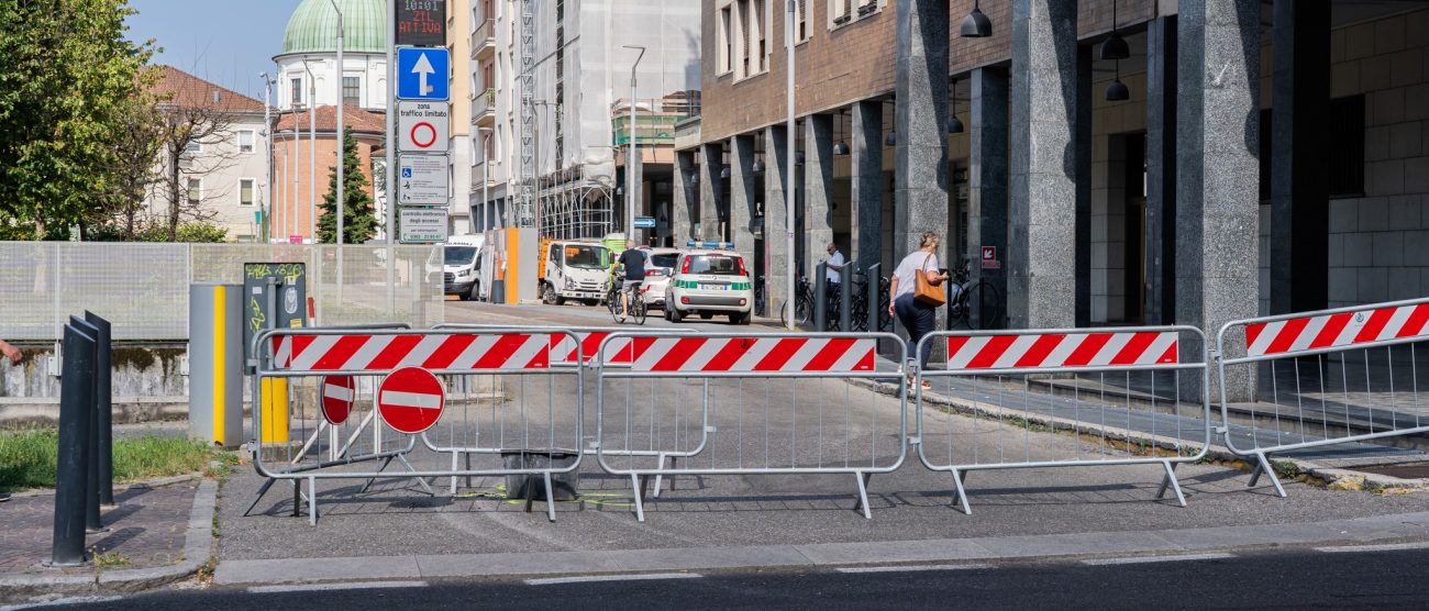 Seregno piazza Risorgimento cedimento stradale