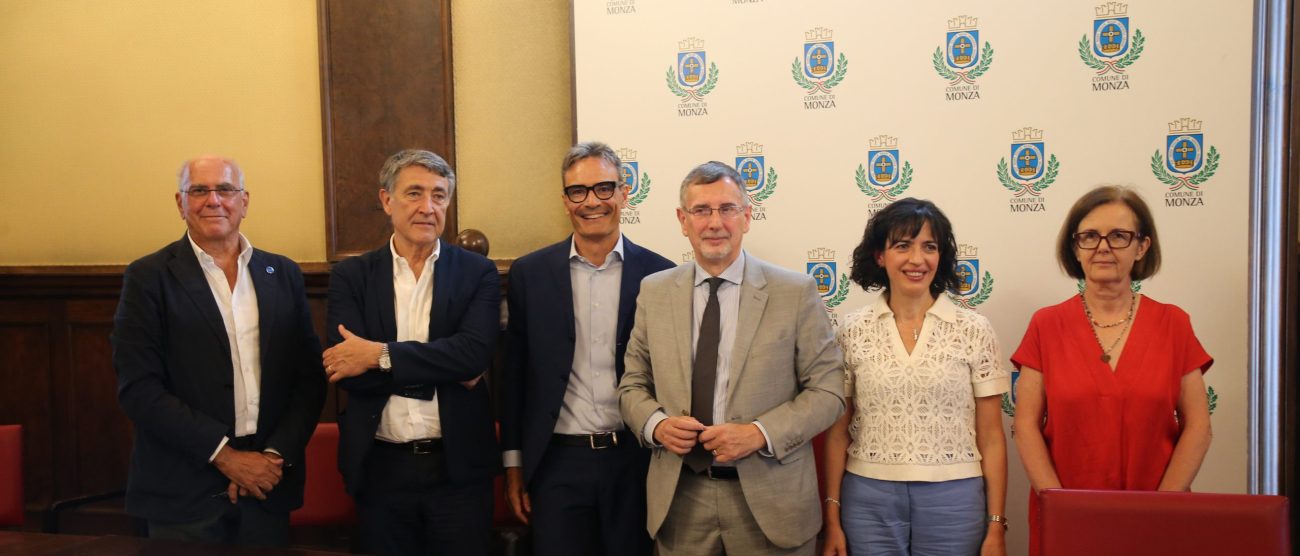 Firma protocollo Monza, Inps, Caritas Ambrosiana, Società San Vincenzo De Paoli e AFOL Monza Brianza - foto Radaelli