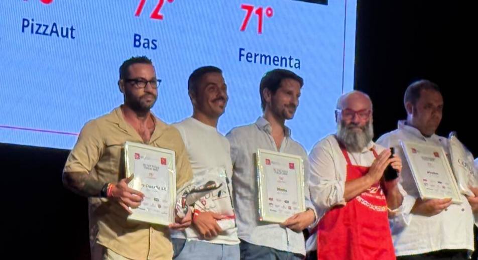 Monza Pizzaut premiazione 50 Top Pizza Italia - foto da Pizzaut