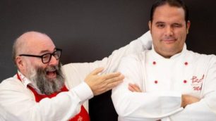 Monza Pizzaut premiazione 50 Top Pizza Italia Nico Acampora e il pizzaiolo Matteo - foto da Pizzaut