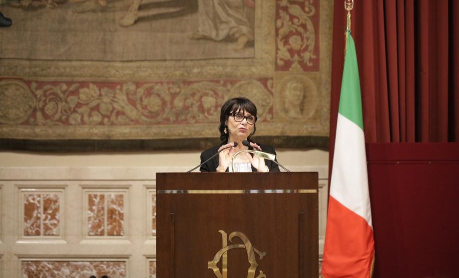 Salute donna Annamaria Mancuso