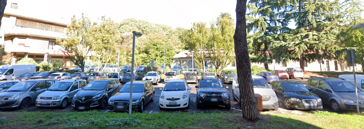 Arcore parcheggio via San Martino