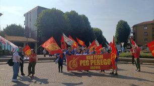 Arcore protesta lavoratori Peg Perego