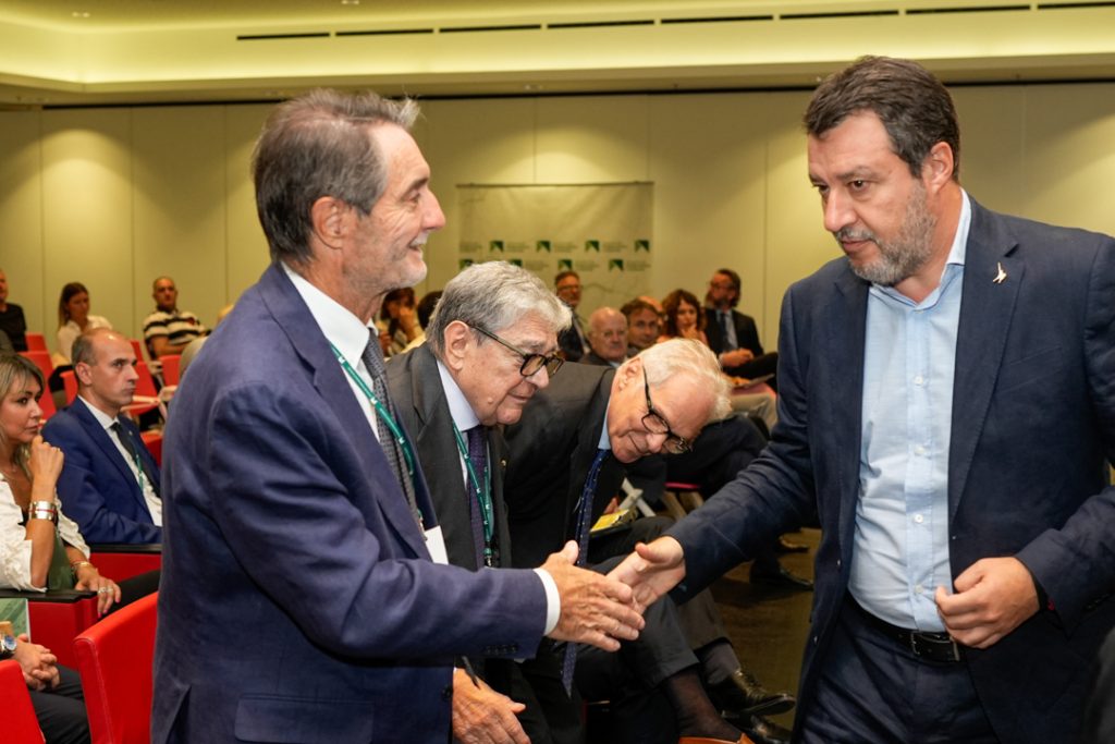 Pedemontana evento 14 luglio 2025 Regione Lombardia Attilio Fontana e Matteo Salvini, seduti la consigliera regionale monzese Martina Sassoli e il presidente della Provincia MB Luca Santambrogio