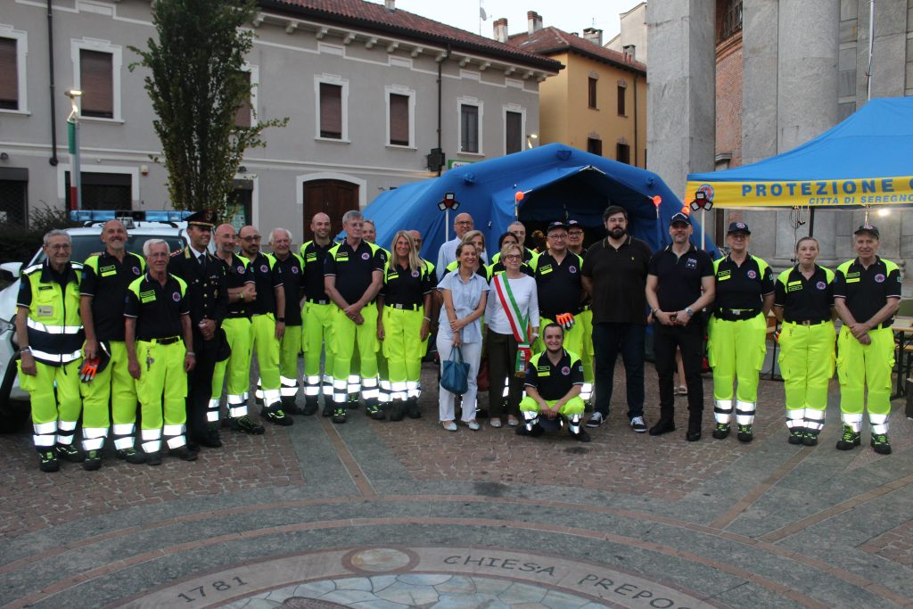 Seregno 2025 manifestazione Divise Unite
