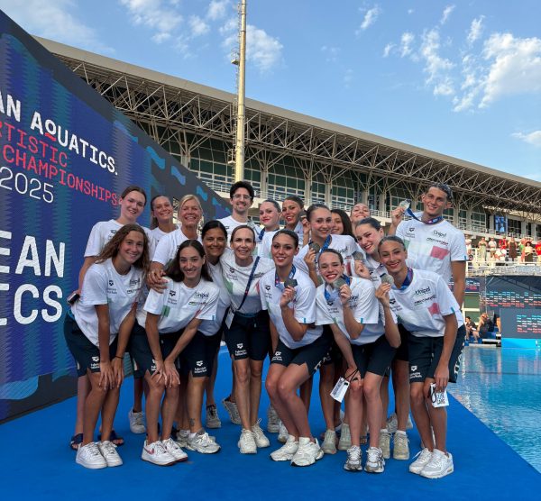 Seregno Nuoto artistico Italia con Cucco e Pollini - Atene 2025