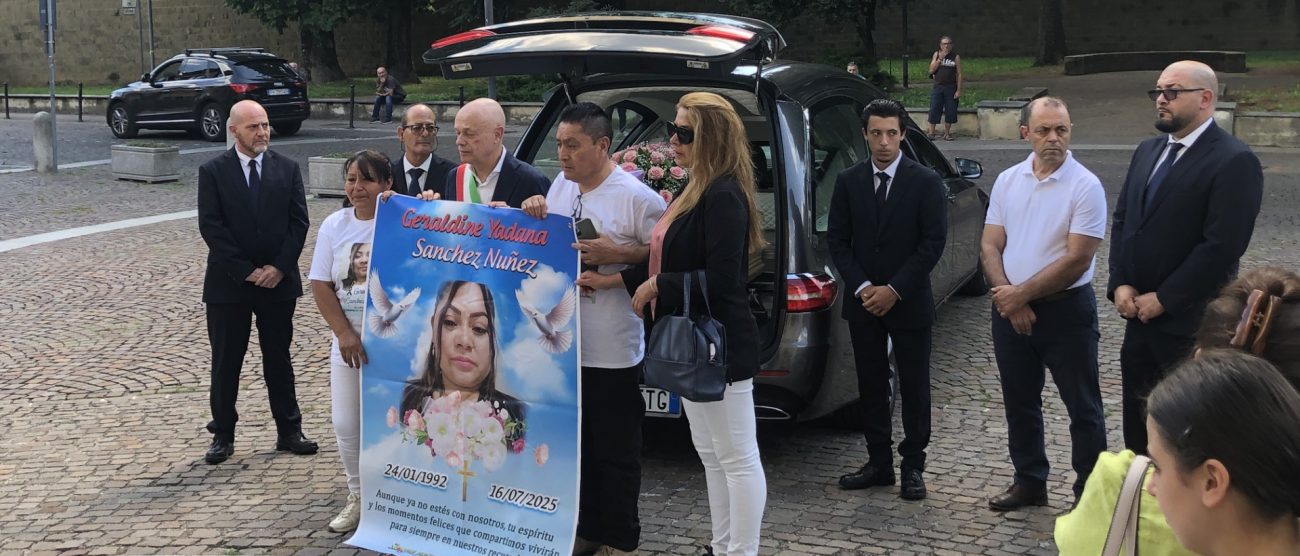 Macherio funerale Geraldine Sanchez vittima dell'ex compagno - foto Pioltelli