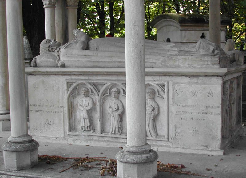 Abelardo e Eloisa monumento funebre al cimitero Pere Lachaise di Parigi - foto Aldo Ardetti 2007/Wikipedia