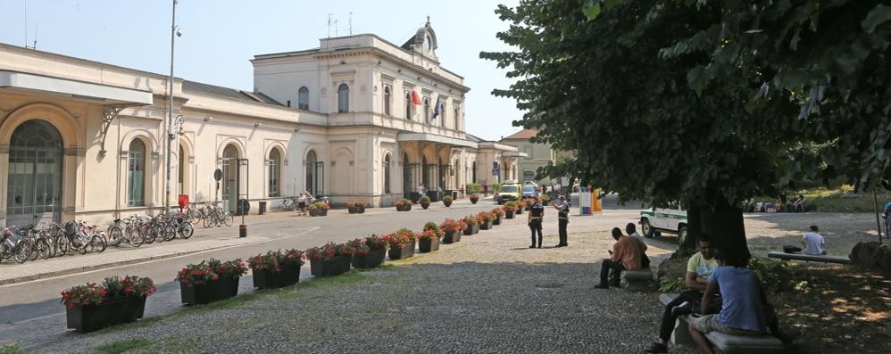 MONZA - Stazione ferroviaria