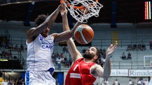 Cantù contro Varese nell'edizione del 2018