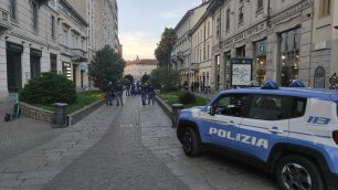 Una volante della polizia di Stato in centro a Monza
