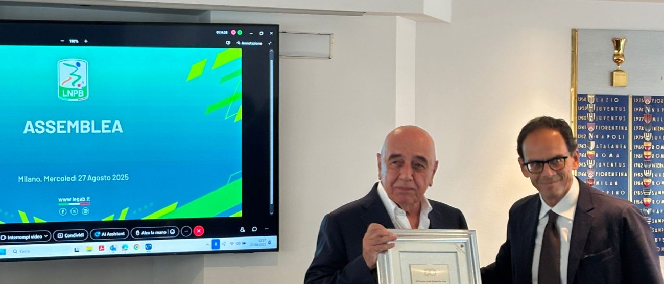 Adriano Galliani premiato dalla Lega Serie B per 50 anni di calcio