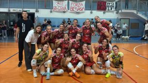 Polisportiva Besanese: Giorgia Cagliani al centro col numero 2 nell'ultima partita giocata il 17 settembre