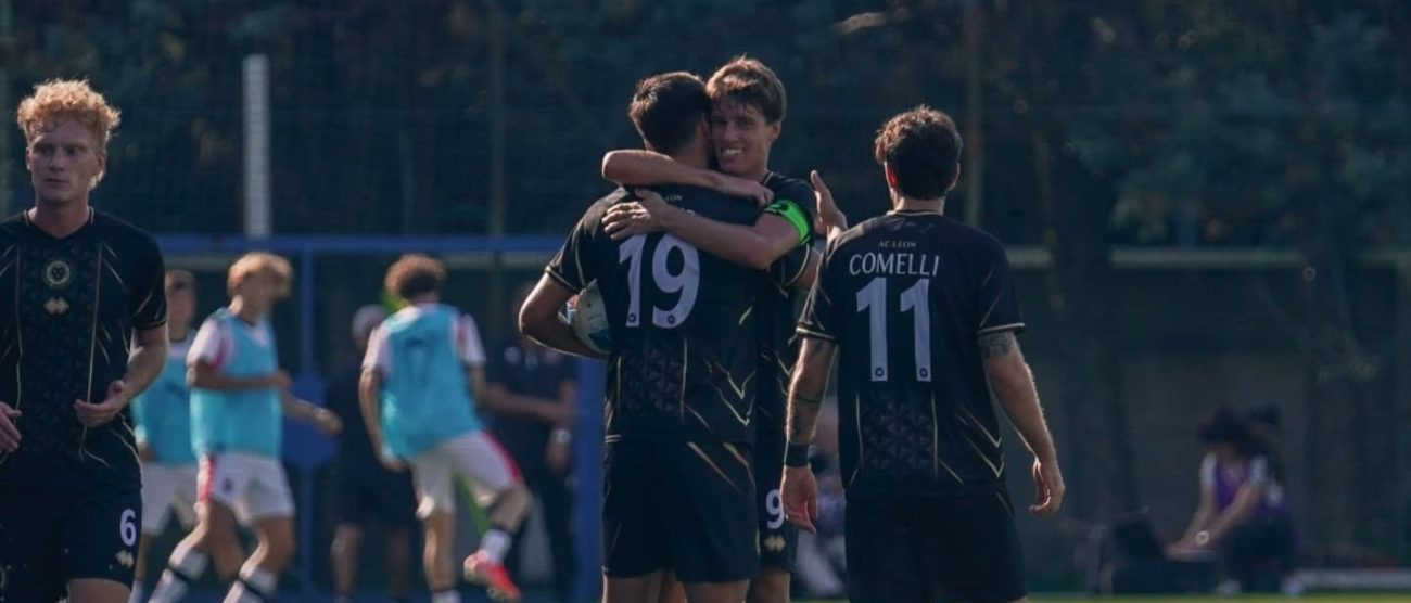 Calcio Serie D esultanza calciatori Leon a Solbiate 2025
