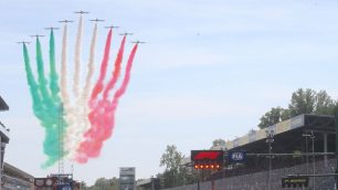 F1 Gp Italia 2025 Frecce tricolori sul rettilineo - foto Fabrizio Radaelli