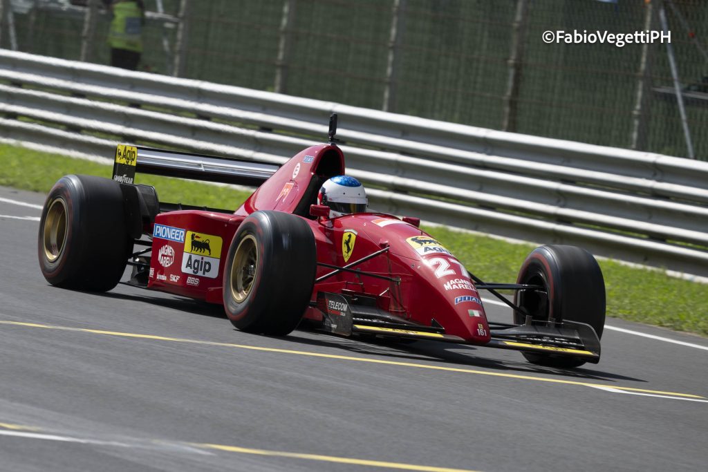 F1 Gp Italia 2025 Jean Alesi con la sua 27 del 1995 - foto Fabio Vegetti