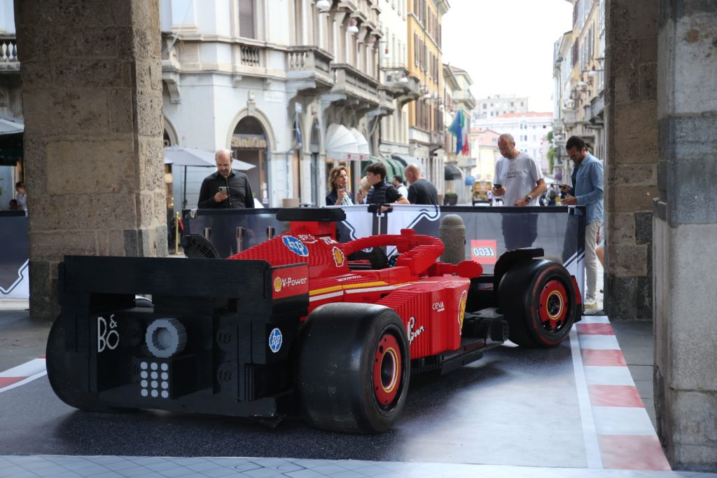 F1 Monza Ferrari Lego arengario
