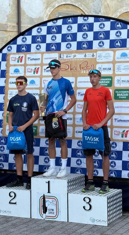 Lissone Skiroll Mariani Carlo primo a destra sul podio di Sovere