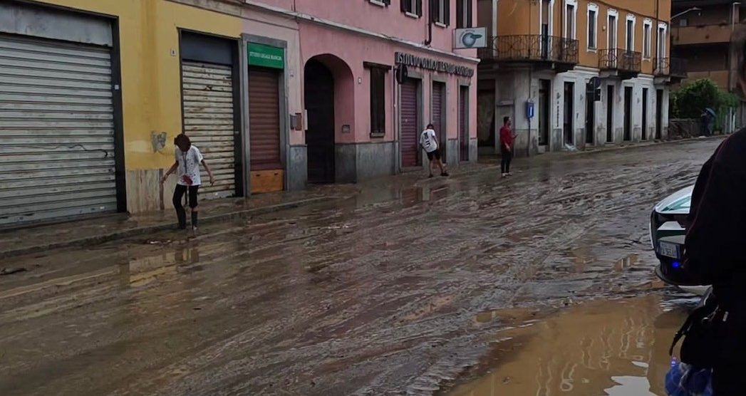Meda esondazione Tarò 22 settembre strada dopo - foto per concessione Ezio Cairoli