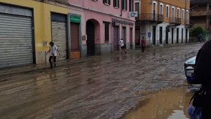 Meda esondazione Tarò 22 settembre strada dopo - foto per concessione Ezio Cairoli