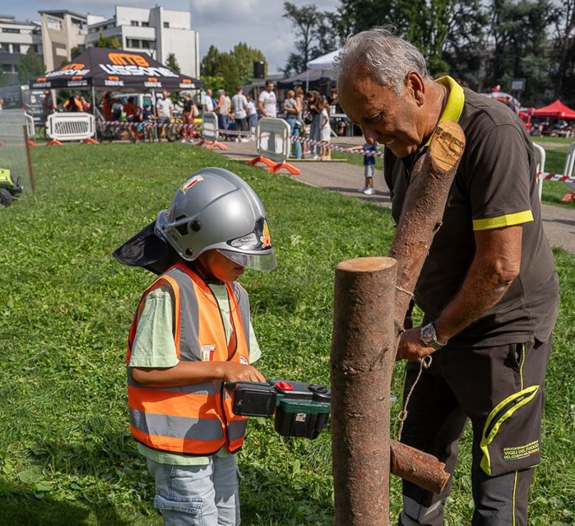 LIssone evento “Fire & Friends” associazione Amici dei Pompieri: pompierini
