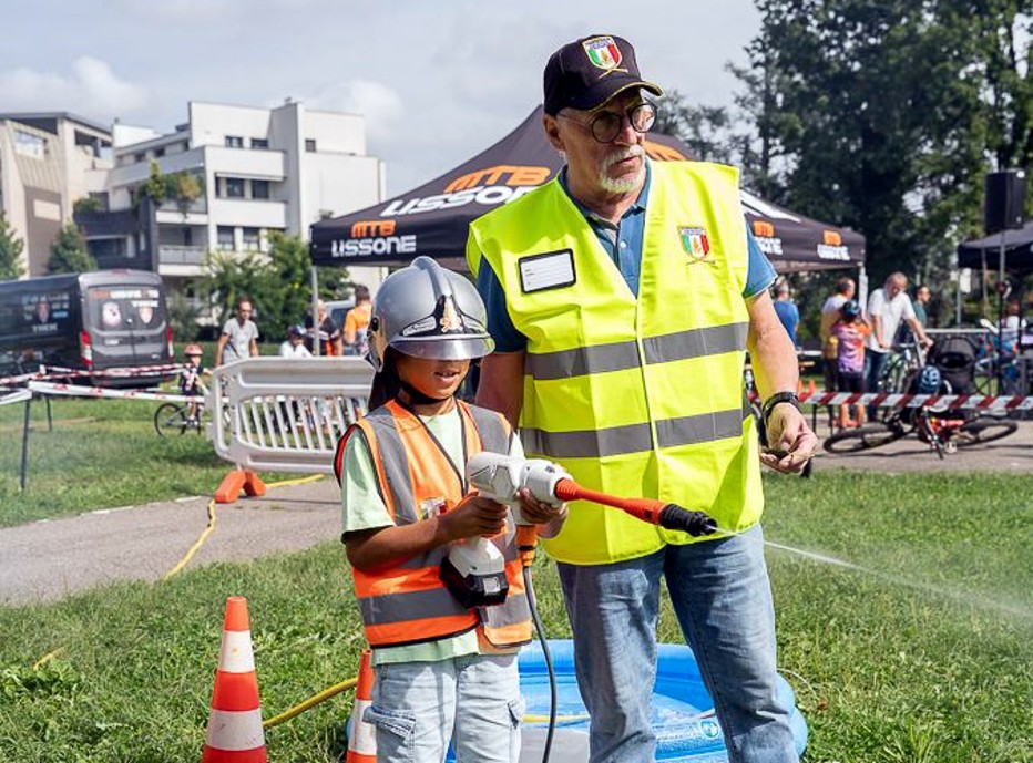 LIssone evento “Fire & Friends” associazione Amici dei Pompieri: pompierini