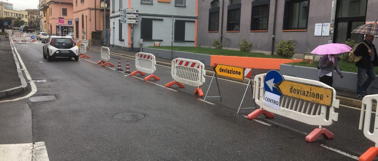 Corsia riaperta in via Mentana a Monza