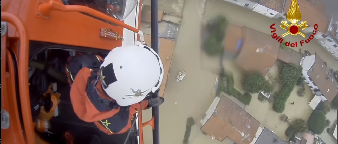 Vigli del fuoco Immagine da elisoccorso intervento a Meda 22 settembre