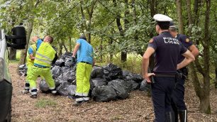 Desio rifiuti rimossi
