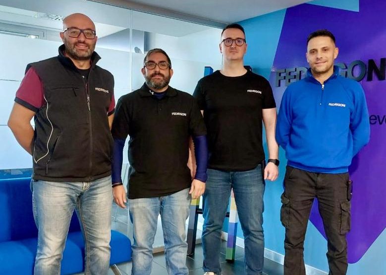 Caponago Fedrigoni lavoratori salvano collega colpiti da malore