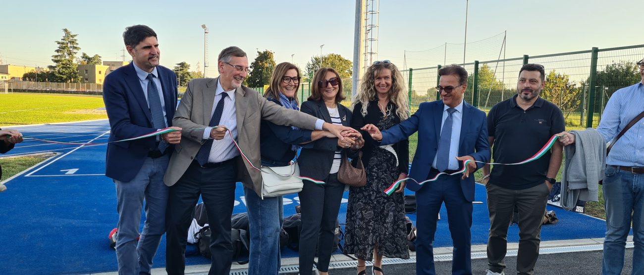 Monza pista atletica via Rosmini taglio nastro