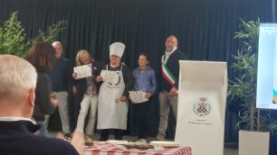 Vedano al Lambro podio torta paesana