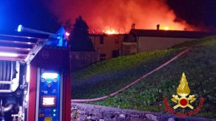Vigili del fuoco incendio Monastero La Valletta panoramica