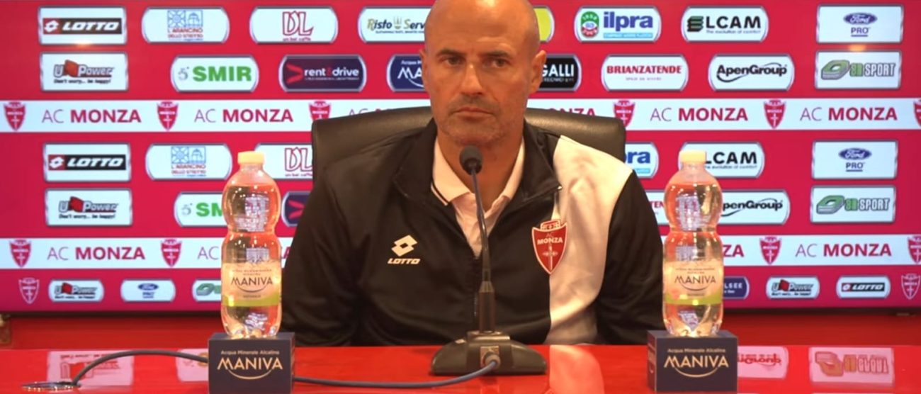 Mister Paolo Bianco alla conferenza stampa in vista di Monza-Reggiana