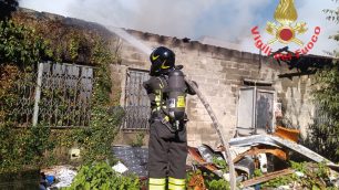 Incendio in via Gabellini a Desio